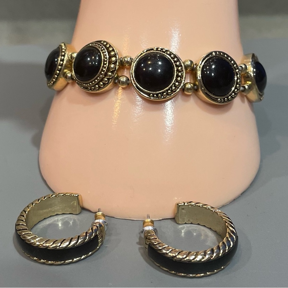 Monet Elegant Black and Gold Jewelry Set